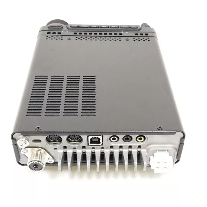 USED Yaesu FT-891 100W HF/6M Mobile SN#6L050905 | GigaParts.com