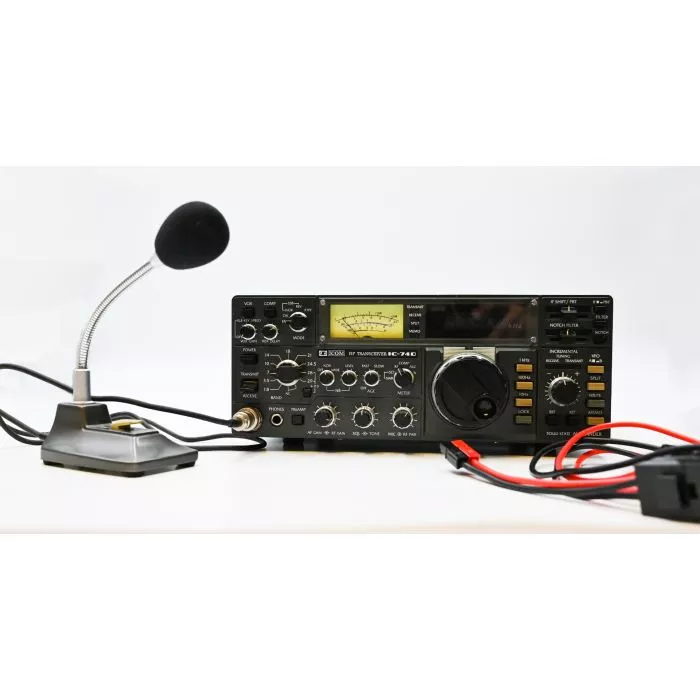 Icom IC-740 Transceiver - Thumbnail 3