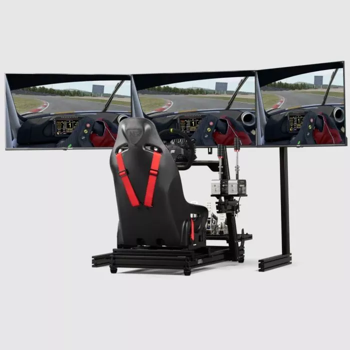Next Level Racing トリプルモニタースタンド 一体型トリプルモニター スタンド付きの次世代レーシングリグ。 : r