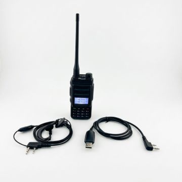 Explorer QRZ-1C VHF/UHF 5W Handheld Transceiver Bundle