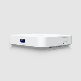 Unifi Ubiquiti Cloud Gateway Max 中古 Ubiquiti Cloud Gateway Max 2.5GB - High-Performance Router